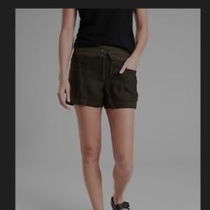 Athleta Cabo Linen Shorts 2, Cypress Green